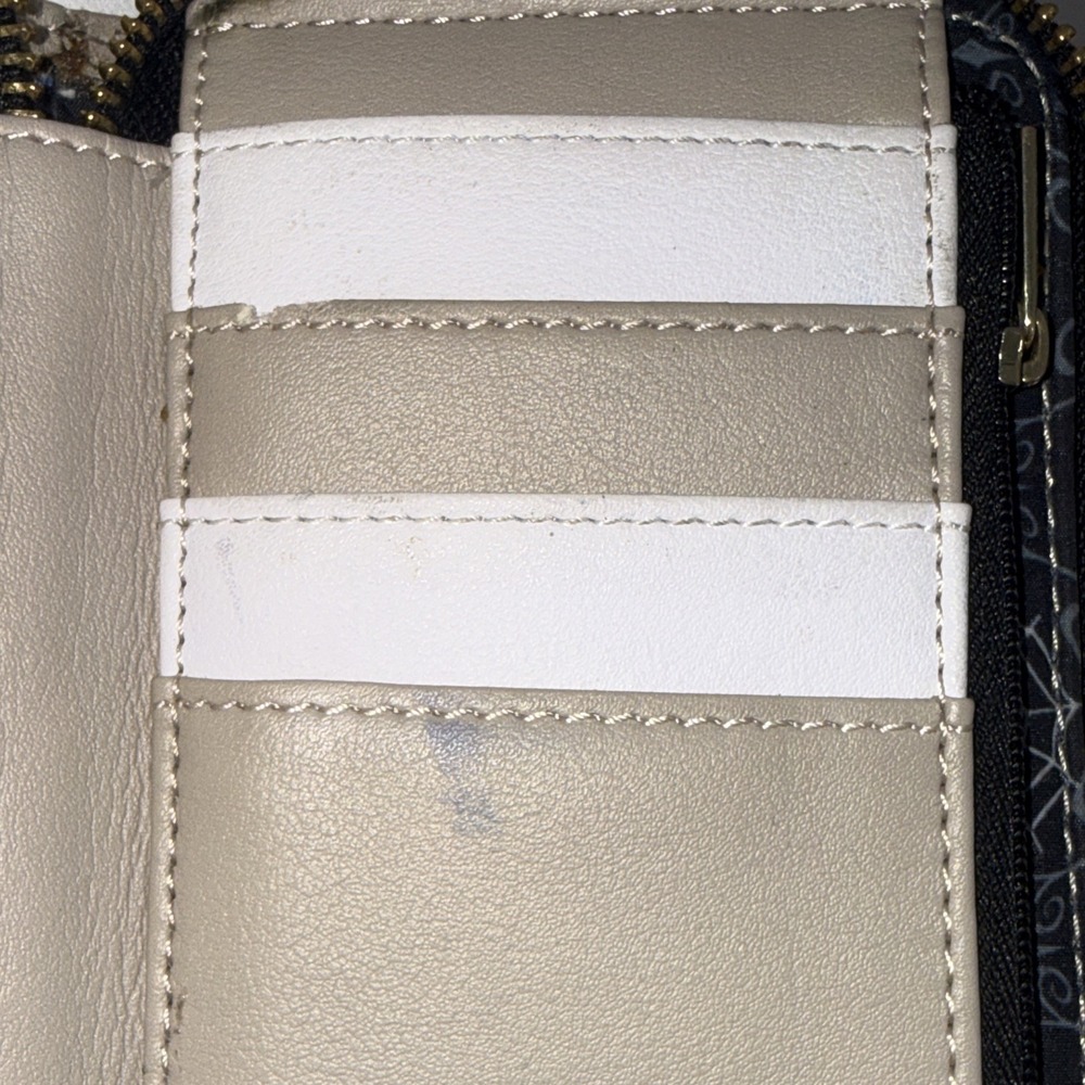 Loungefly Disney The Nightmare Before Christmas Zero Sleeping Zip Wallet - Picture 11 of 16